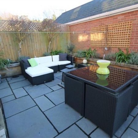 Aderta Stylish House Villa Poole Buitenkant foto